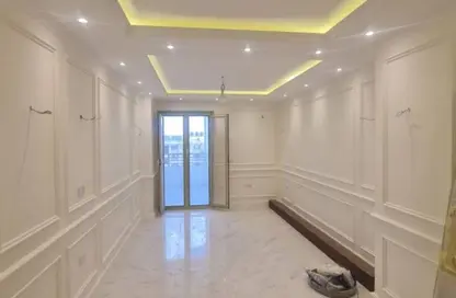 شقة - 2 غرف نوم - 1 حمام للايجار في محرم بك - حي وسط - الاسكندرية
