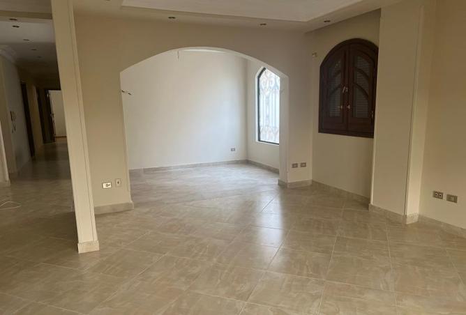 7992579 - Property Image 2