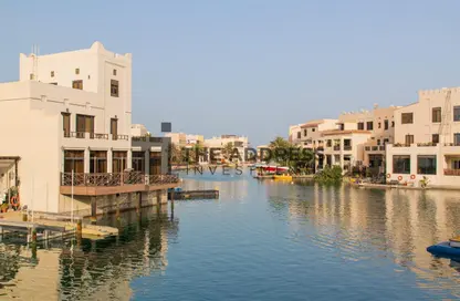 شاليه - 3 غرف نوم - 2 حمامات للبيع في أمواج - سيدي عبد الرحمن - الساحل الشمالي
