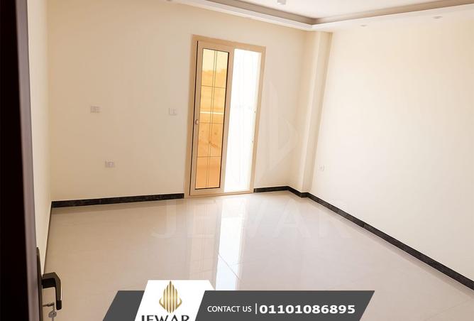 8123761 - Property Image 3