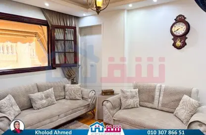 شقة - 3 غرف نوم - 1 حمام للبيع في ميامي - حي اول المنتزة - الاسكندرية