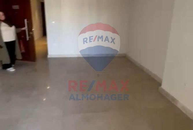 8528916 - Property Image 3