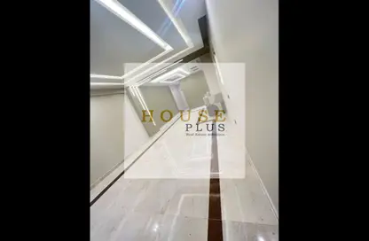 Apartment - 3 Bedrooms - 2 Bathrooms for sale in 13th District - Sheikh Zayed City - Giza