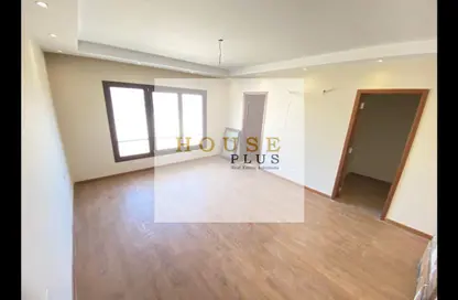 شقة - 4 غرف نوم - 4 حمامات للايجار في بيراميدز هايتس - طريق مصر اسكندرية الصحراوي - مدينة 6 أكتوبر - الجيزة