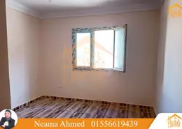 شقة - 3 غرف نوم - 1 حمام للبيع في شارع الأنوار - محرم بك - حي شرق - الاسكندرية