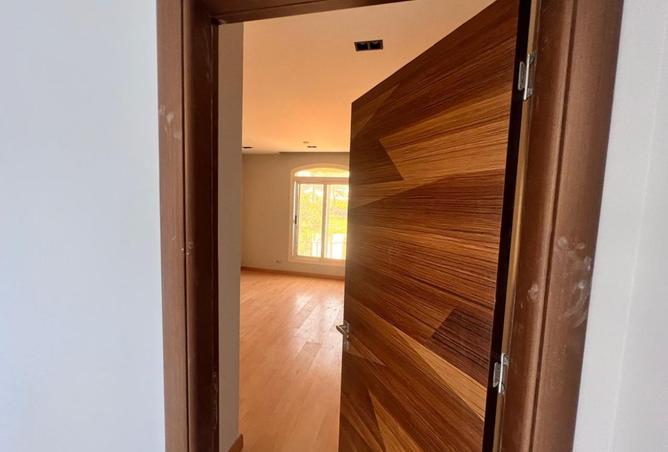 8403389 - Property Image 2