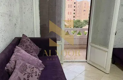 شقة - 2 غرف نوم - 1 حمام للايجار في شارع المهندس احمد كمال حمدي - الحي السادس عشر - الشيخ زايد - الجيزة
