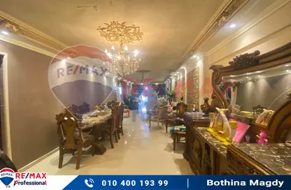 Apartment - 3 Bedrooms - 2 Bathrooms for sale in Ahmed Basha Turk St. - Fleming - Hay Sharq - Alexandria