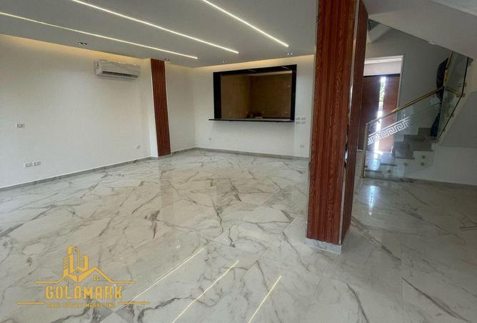 8293896 - Property Image 2