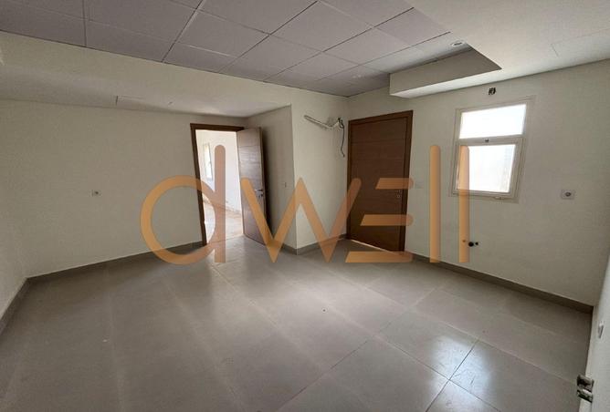 8443000 - Property Image 3