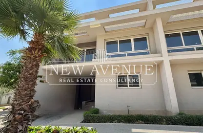 فيلا - 5 غرف نوم - 6 حمامات للبيع في بيراميدز هيلز - طريق مصر اسكندرية الصحراوي - مدينة 6 أكتوبر - الجيزة