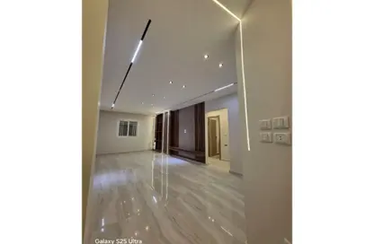 شقة - 3 غرف نوم - 2 حمامات للبيع في البوابة الاولي - خوفو - حدائق الاهرام - الجيزة شقة - 3 غرف نوم - 2 حمامات للبيع في البوابة الاولي - خوفو - حدائق الاهرام - الجيزة