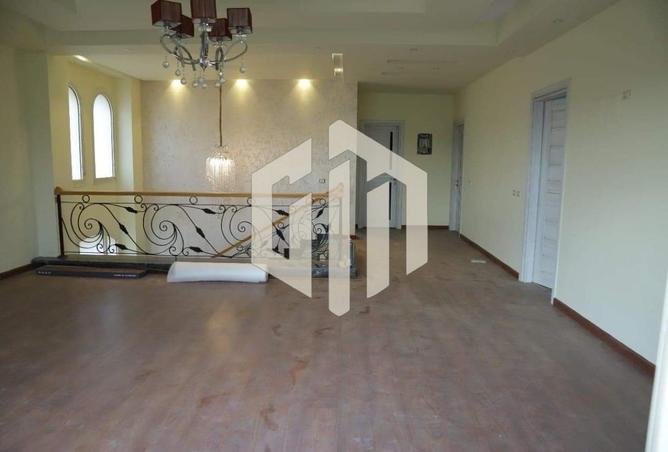 7953443 - Property Image 2