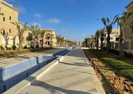 Villa - 5 bedrooms - 7 bathrooms for للبيع in La Vista City - New Capital Compounds - New Capital City - Cairo
