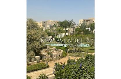 Townhouse - 3 Bedrooms - 3 Bathrooms for sale in The Square Mall - Axis Elhoria - Shorouk City - Cairo