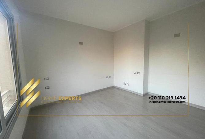 8410180 - Property Image 3