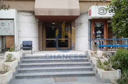Apartment - 3 Bedrooms - 2 Bathrooms for sale in Street 9 - Maadi - Hay El Maadi - Cairo