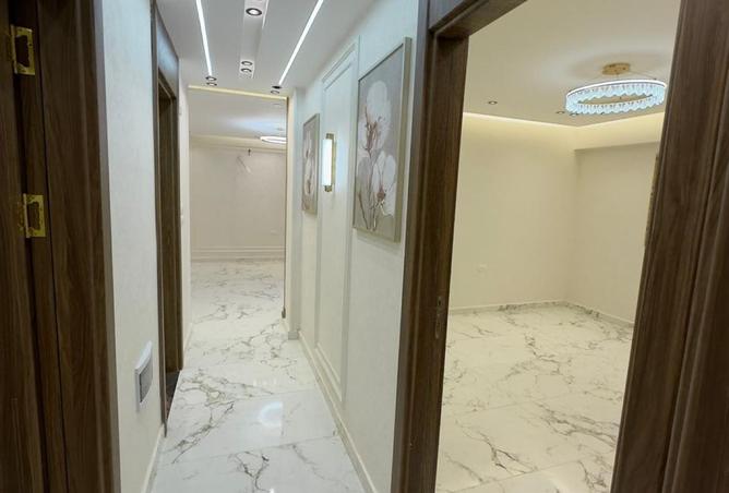 8228028 - Property Image 3