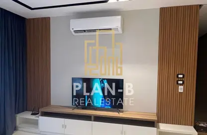 Apartment - 2 Bedrooms - 3 Bathrooms for sale in Westown - Sheikh Zayed Compounds - Sheikh Zayed City - Giza