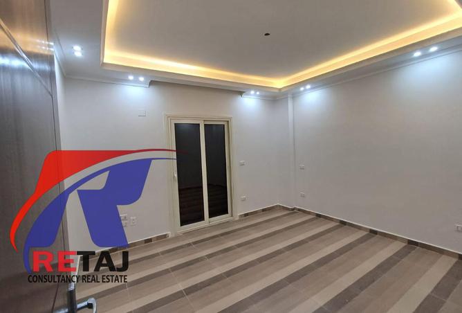 8220628 - Property Image 3