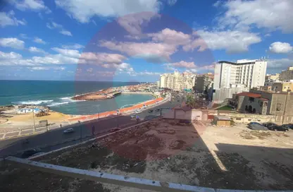 شقة - 3 غرف نوم - 2 حمامات للبيع في كوبري استانلي - ستانلي - حي شرق - الاسكندرية
