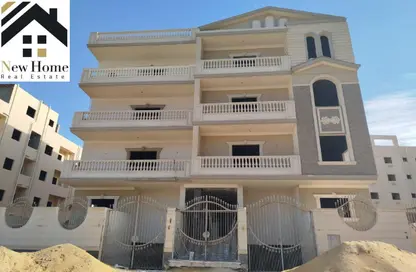 Apartment - 2 Bedrooms - 2 Bathrooms for sale in Bait Alwatan - The 5th Settlement - New Cairo City - Cairo