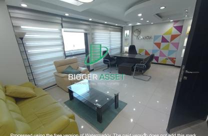 Office Space - Studio - 3 Bathrooms for rent in Al Laselky St. - El Laselky - New Maadi - Hay El Maadi - Cairo