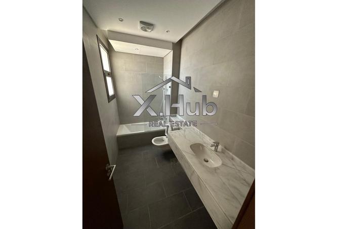 8211868 - Property Image 2