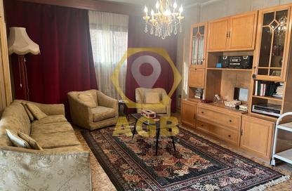 شقة - 3 غرف نوم - 2 حمامات للبيع في شارع محمد فريد - ميدان الحجاز - النزهة - القاهرة