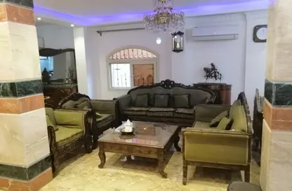 منزل مزدوج - 8 غرف نوم - 4 حمامات للبيع في الياسمين - الحي الرابع عشر - الشيخ زايد - الجيزة