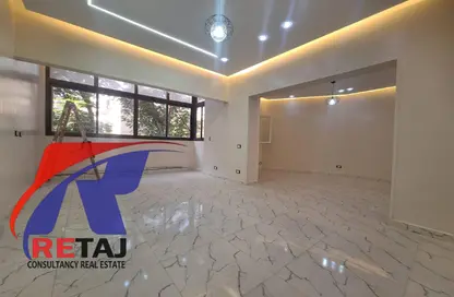 Apartment - 3 Bedrooms - 2 Bathrooms for sale in Al Tayaran St. - El Tawfik City - Nasr City - Cairo