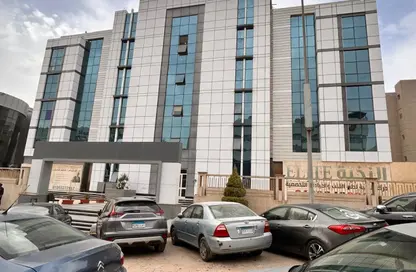 Clinic - Studio - 1 Bathroom for sale in New Cairo Centre - North Teseen St. - The 5th Settlement - New Cairo City - Cairo
