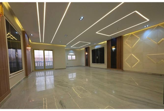 8100536 - Property Image 2