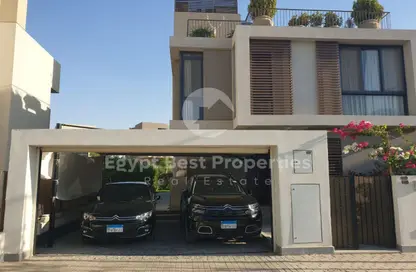 Villa - 6 Bedrooms - 7 Bathrooms for sale in Sodic East - 6th District - New Heliopolis - Cairo
