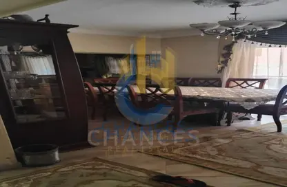 Apartment - 3 Bedrooms - 2 Bathrooms for sale in Cornish El Nile St. - Maadi - Hay El Maadi - Cairo