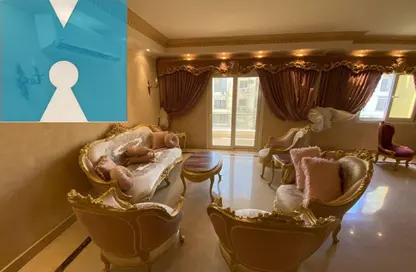 شقة - 3 غرف نوم - 3 حمامات للبيع في حدائق المهندسين - الحي الرابع - الشيخ زايد - الجيزة