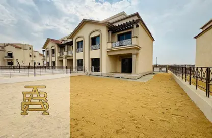 Townhouse - 3 Bedrooms - 4 Bathrooms for sale in Madinaty - Cairo