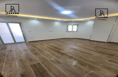Apartment - 3 Bedrooms - 3 Bathrooms for rent in Al Merghany St. - Ard El Golf - Heliopolis - Masr El Gedida - Cairo