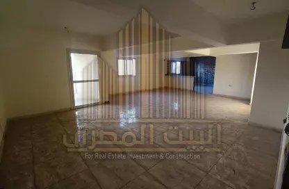 Apartment - 3 Bedrooms - 2 Bathrooms for sale in Suleiman Al Halabi St. - El Banafseg 11 - El Banafseg - New Cairo City - Cairo