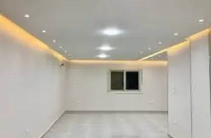 Apartment - 3 Bedrooms - 2 Bathrooms for sale in Al Mansoura - Al Daqahlya