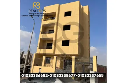 بناية كاملة - 8 غرف نوم - 5 حمامات للبيع في جنوب الاحياء - طريق الواحات - مدينة 6 أكتوبر - الجيزة