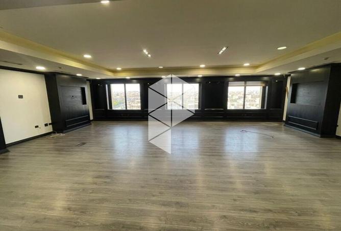 8089216 - Property Image 3