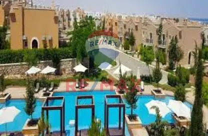 Penthouse - 2 Bedrooms - 1 Bathroom for sale in Mountain View - Ras Al Hekma - North Coast