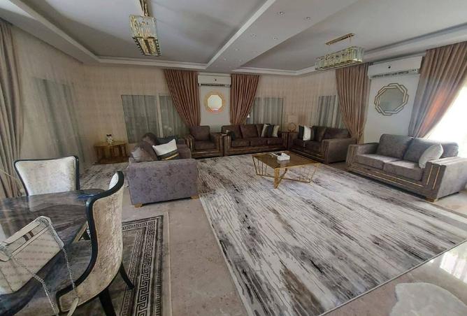 8079863 - Property Image 2