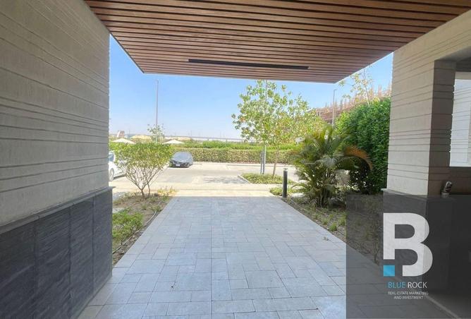 8049083 - Property Image 3