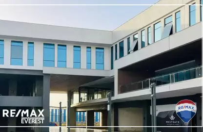 Shop - Studio for sale in West Gate - 6 October Compounds - 6 October City - Giza