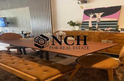 شقة - 3 غرف نوم - 2 حمامات للايجار في مون ريزيدنس - فيفث سكوير - التجمع الخامس - مدينة القاهرة الجديدة - القاهرة