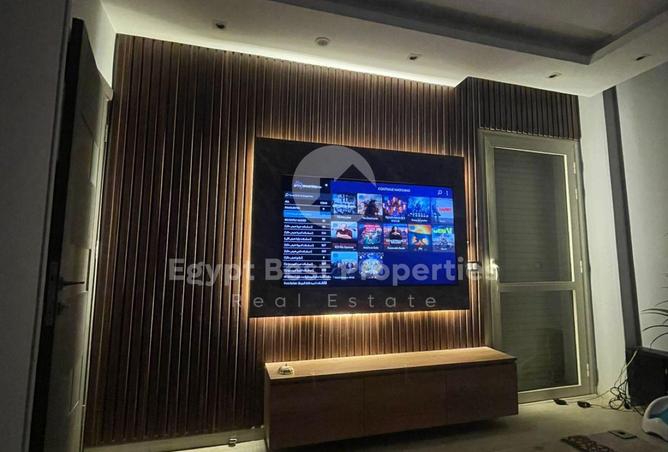 8273160 - Property Image 3