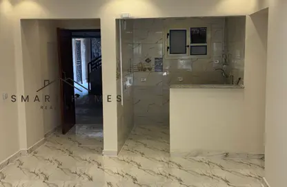 Apartment - 2 Bedrooms - 1 Bathroom for sale in 16th District - Sheikh Zayed City - Giza