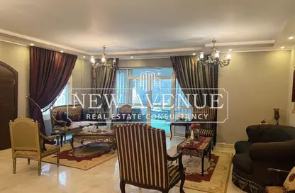 دوبلكس - 3 غرف نوم - 2 حمامات للبيع في كمبوندات الشروق - مدينة الشروق - القاهرة